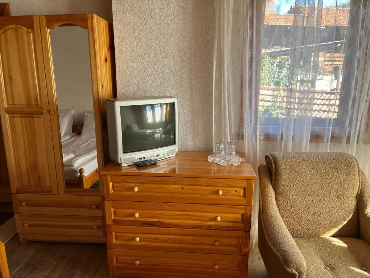 Guest House Lina Копривштица Экстерьер фото