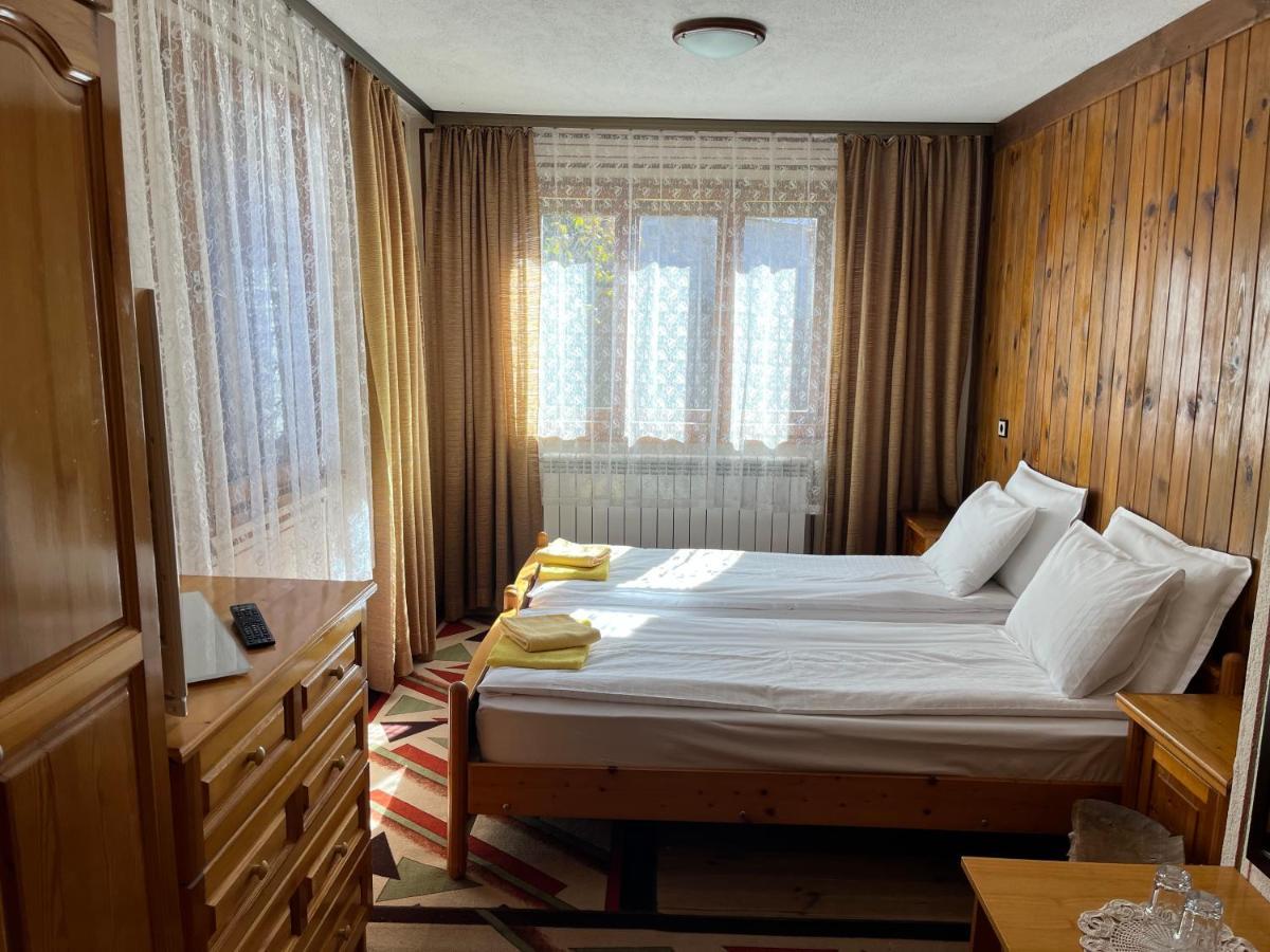 Guest House Lina Копривштица Экстерьер фото
